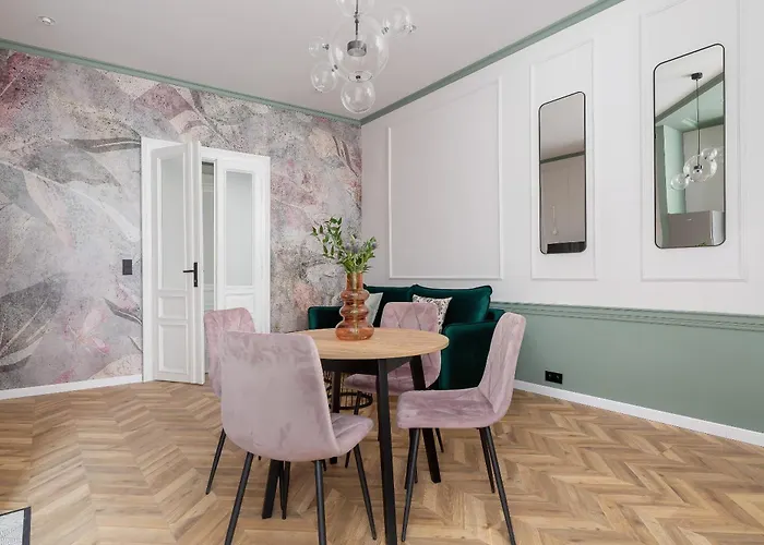 3 Bedroom Apartment - Dietla 11